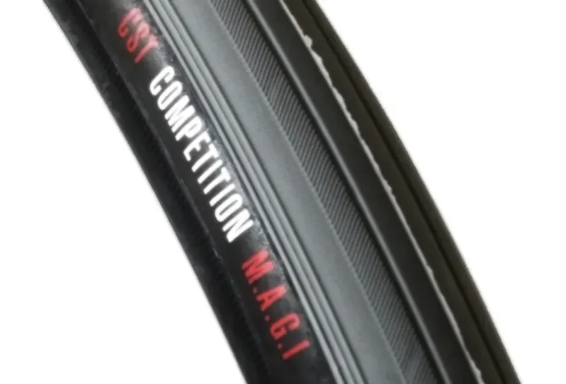 Plašč 24x1 (595 x 25 mm)